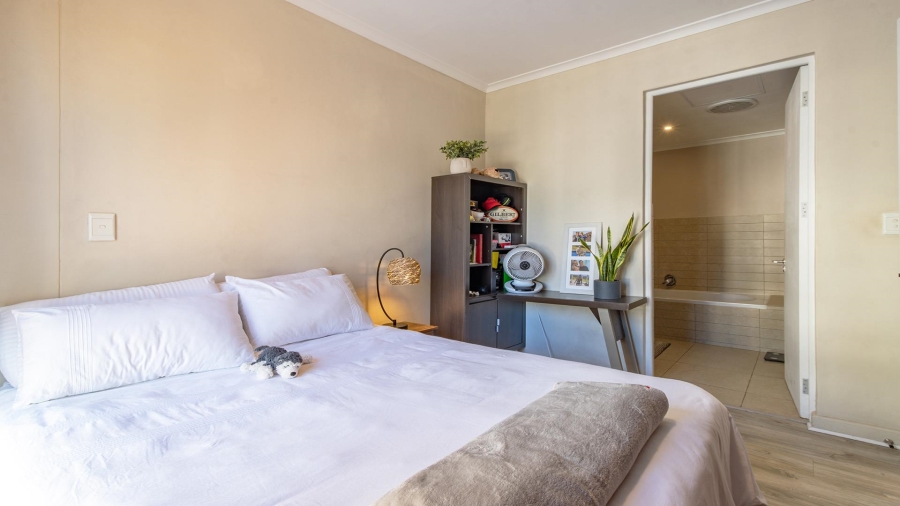 2 Bedroom Property for Sale in Tyger Valley Western Cape